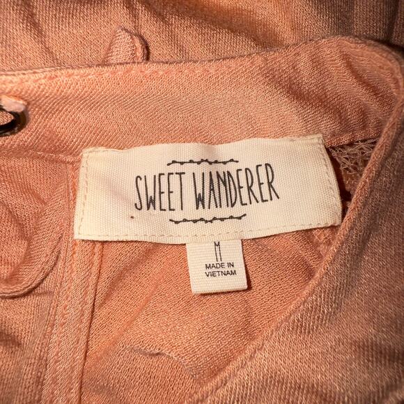 Sweet Wanderer Peach Keyhole Top Women's size Medium - Picture 7 of 7